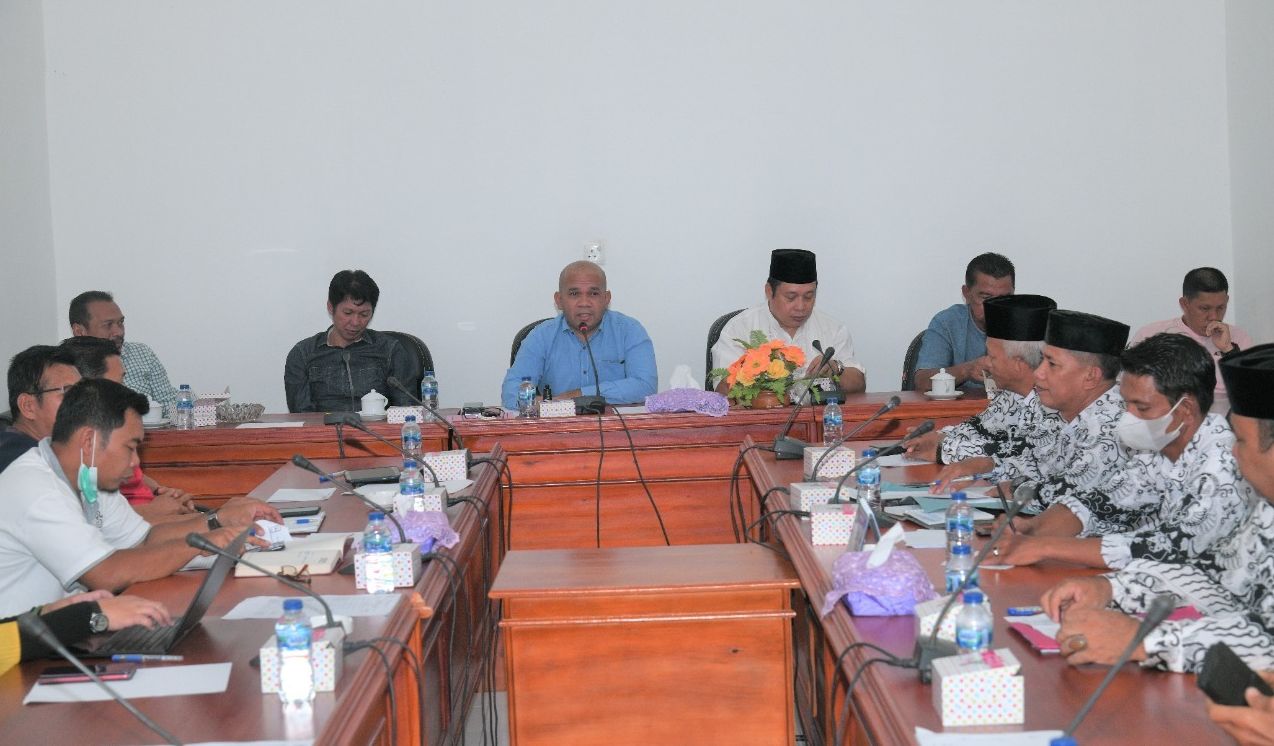 Kecewa Dengan Ketimpangan TPP PNS Guru dengan Dinas, PGRI Ngadu ke DPRD