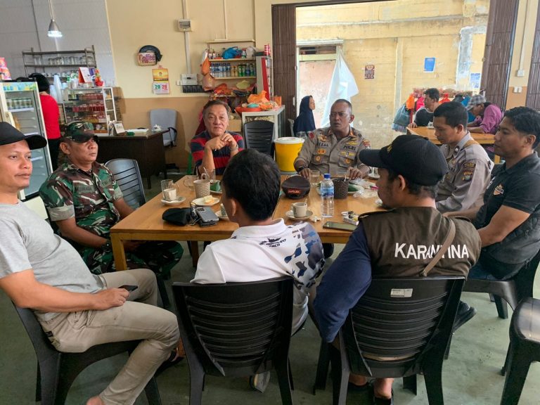 Jumat Curhat, Kapolsek Moro Dapat Banyak Aduan Warga