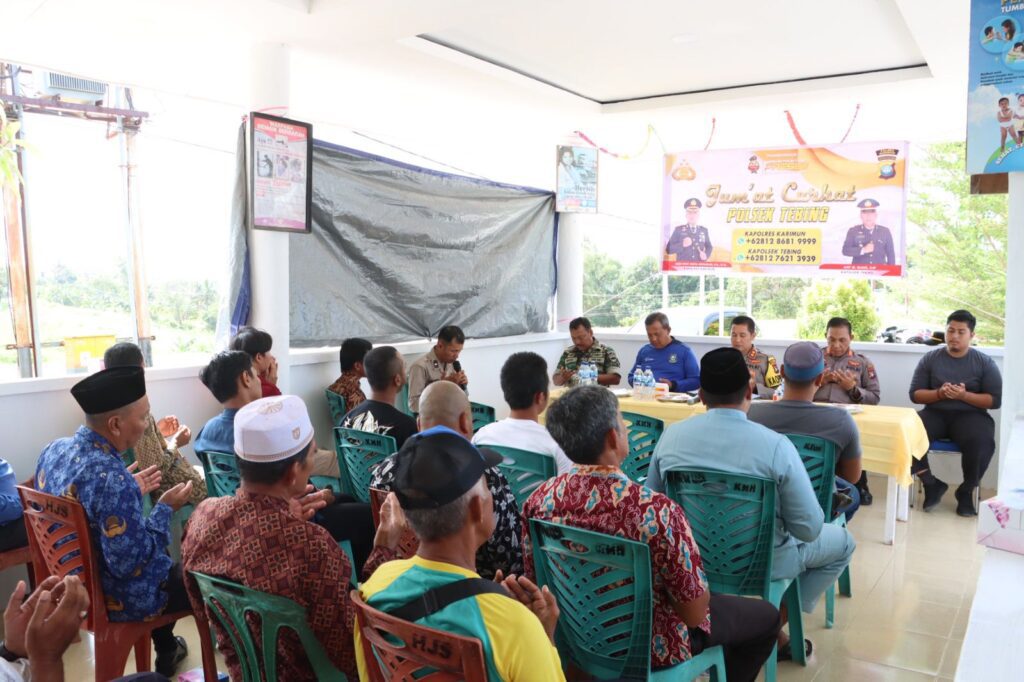 Seorang warga RT 01 bernama Jumanto mengatakan bahwa dirinya merasa terganggu dengan maraknya pencurian pisang yang ada di sekitar rumah warga sekitar. “Lapor Pak! Pisang kami sudah kami rawat, pagi-paginya sudah hilang. Ditinggalkan pohonnya, Pak Kapolres,” ujar seorang Jumanto.