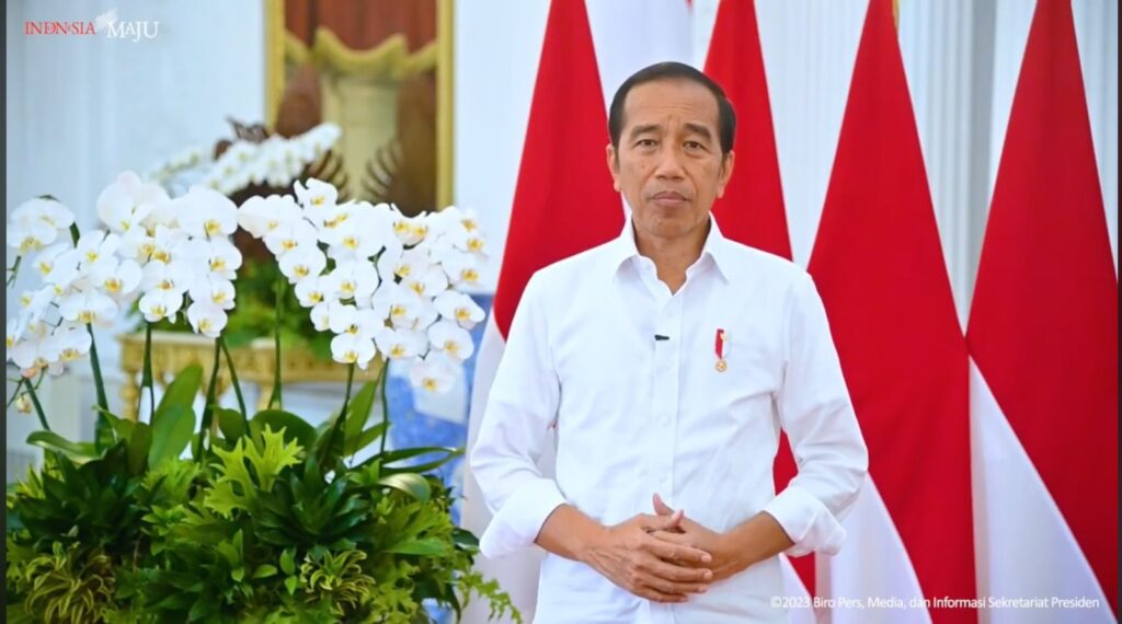 Presiden Jokowi (Joko Widodo) secara khusus menerangkan kembali bahwa larangan tersebut diperuntukan pejabat instansi pemerintah seperti para menteri dan pimpinan lembaga negara baik pusat maupun daerah. Penerapan kebijakan itu, dilakukan dalam rangka menyikapi banyaknya sorotan masyarakat terhadap kehidupan masyarakat para pejabat. “Bukan untuk masyarakat umum. Sekali lagi, bukan untuk masyarakat umum. Arahan itu perlu saya sampaikan, karena begitu banyaknya sorotan masyarakat terhadap kehidupan pejabat-pejabat kita,” kata Presiden Jokowi