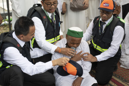 Pada kesempatan pelepasan petugas haji tersebut, Dirjen Penyelenggara Haji dan Umrah (PHU) Kementerian Agama Hilman Latief menjelaskan, para petugas berasal dari berbagai sektor. Kehadiran PPIH Arab Saudi yang direkrut dari berbagai unsur pemerintah dan masyarakat sipil ini, diharapkan dapat menjadi penopang layanan untuk jemaah haji Indonesia yang terbaik. "Selamat melaksanakan tugas. Ingat juga, bahwa tahun ini kita memiliki tagline Haji Ramah Lansia. Maka, berikan pelayanan terbaik kepada jemaah haji Indonesia," kata Hilman