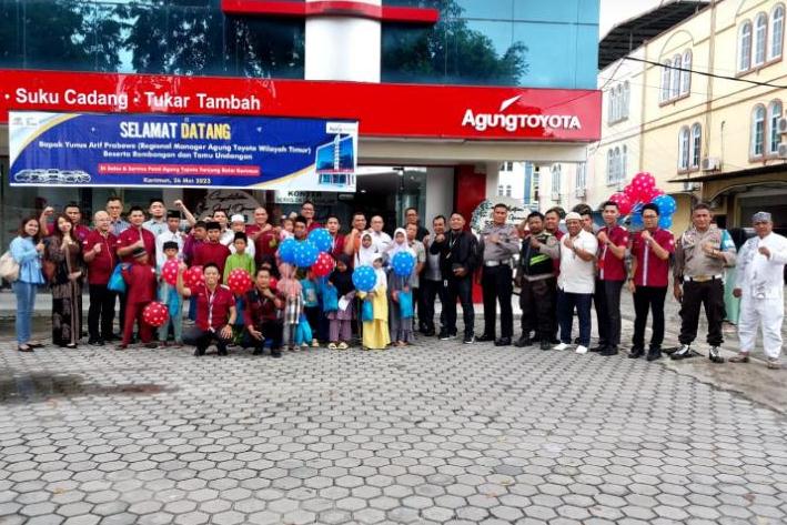 dengan hadirnya SSP ini dapat meningkatkan mobilitas pelayanan Toyota. “Semoga dapat diterima dengan baik oleh konsumen di Tanjung Balai Karimun,” harapnya. Manager Vehicle Agung Toyota, Danar Hasmoro menyampaikan, hadirnya outlet SSP Karimun selain mendekatkan customer juga memberikan pelayanan yang terbaik. “Kita ingin mendominasi Toyota di pasar otomotif di Provinsi Kepri ini. Kita melihat kondisi market di Tanjung Balai Karimun ini cukup bagus,” katanya.
