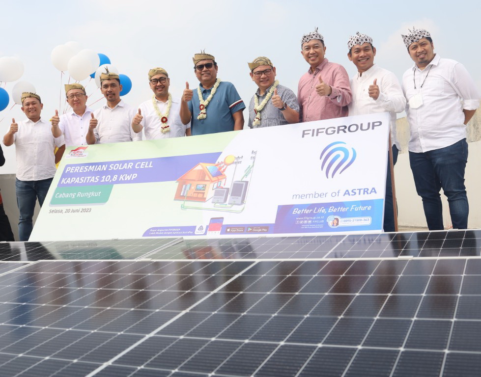 Dukung Energi Baru Terbarukan, FIFGROUP Pasang Solar Panel ke-12