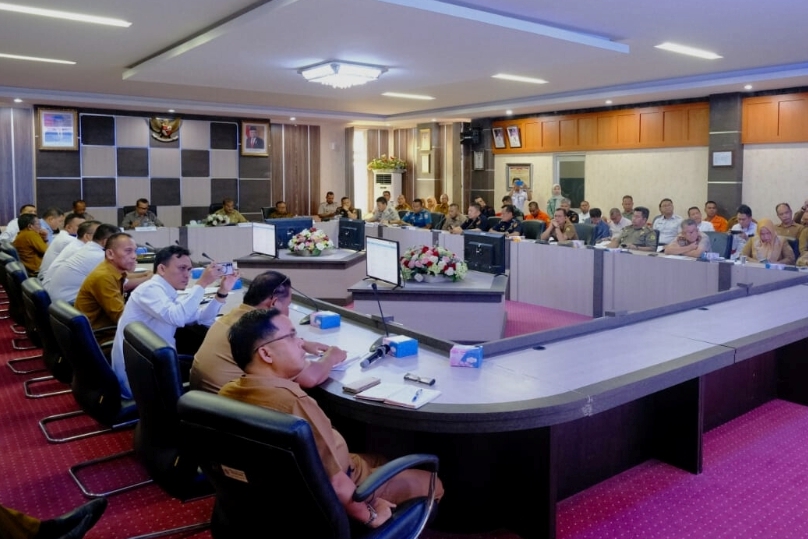 Bupati Aunur Rafiq Pimpin Rapat Persiapan Kehadiran Presiden Jokowi ke Acara GTRA Summit di Karimun