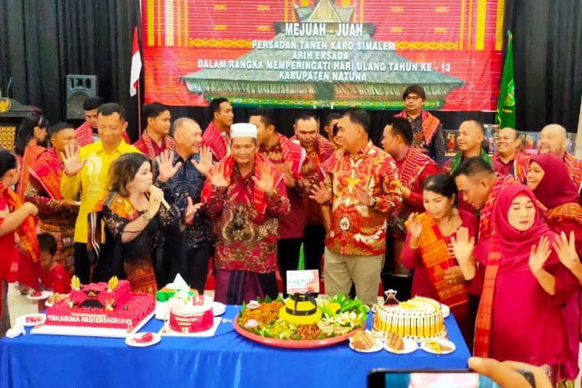 Bupati Natuna Tegaskan Natuna Rumah Bersama ke Warga di Takasima