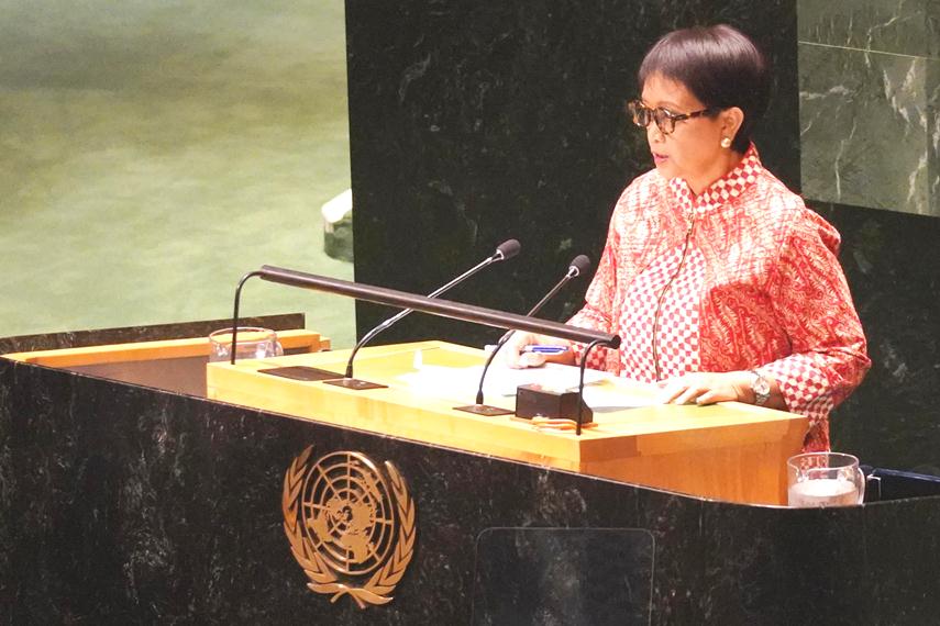 Menteri Luar Negeri RI Retno Marsudi, dalam pertemuan darurat Sidang Majelis Umum PBB yang digelar di New York, Amerika Serikat. (ft kemenlu)