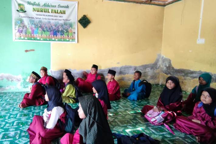 Dukung Bidang Keagamaan, PT Timah Tbk Bantu Renovasi TPQ Nurul Fallah Desa Teluk Radang