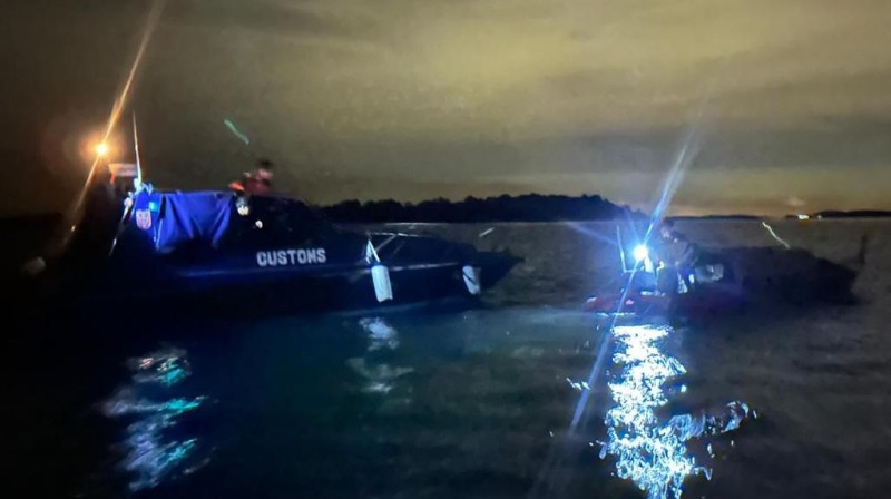 Bea Cukai Batam Tangkap Kapal Pengangkut 564 Ribu Batang Rokok Ilegal ke Riau