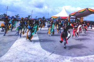 Kuda Lumping menjadi salah satu tarian yang dihadirkan dalam Gawai Rakyat Hari Jadi ke-240 Kota Tanjungpinang, kemarin. (ft amar)