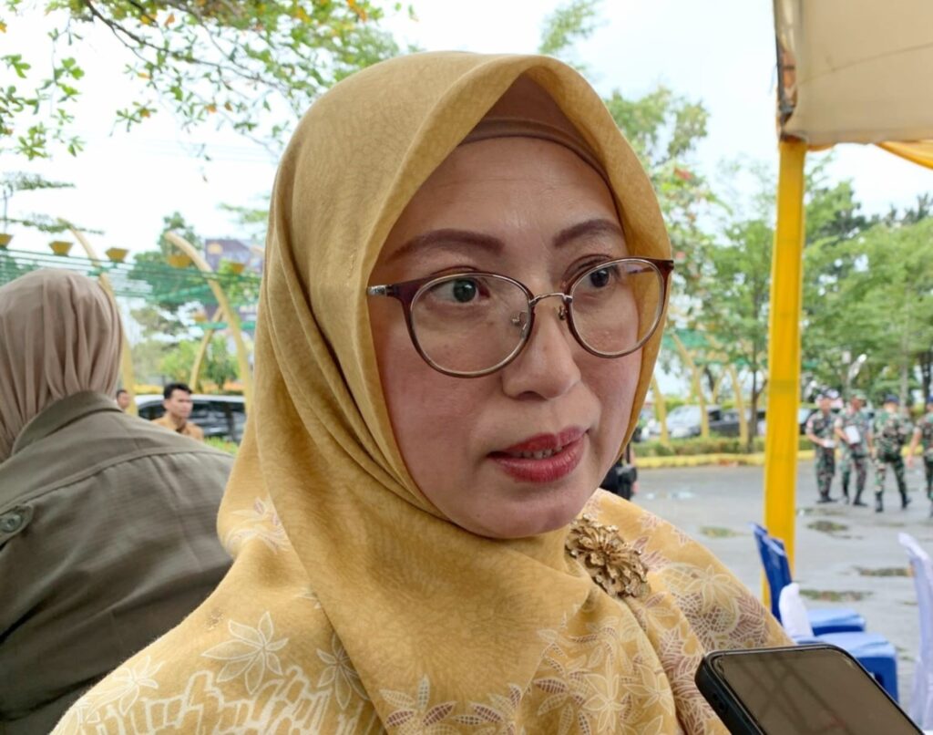 Kepala Dinas Kesehatan dr Efriani Sandri. (ft amar)