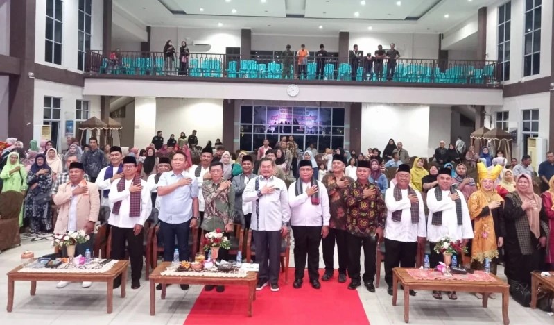 Perserikatan Sosial Minang Maimbau (PSMM) Kota Tanjungpinang mengadakan Semalam di Ranah Minang di Asrama Haji Tanjungpinang, kemarin malam. (ft kominfotjpinang)