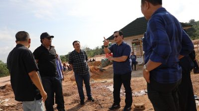 Dewan Pengawas BP Batam Tinjau Pembangunan 4 Rumah Contoh di Tanjung Banon