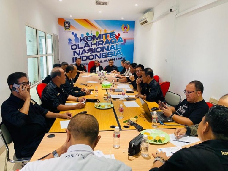 Suasana rapat pleno KONI Kepri di Batam, kemarin. (ft qori)