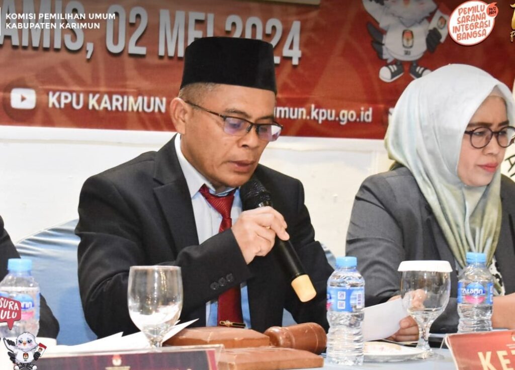 Mardanus. Ketua KPU Kabupaten Karimun. (ft yudi)