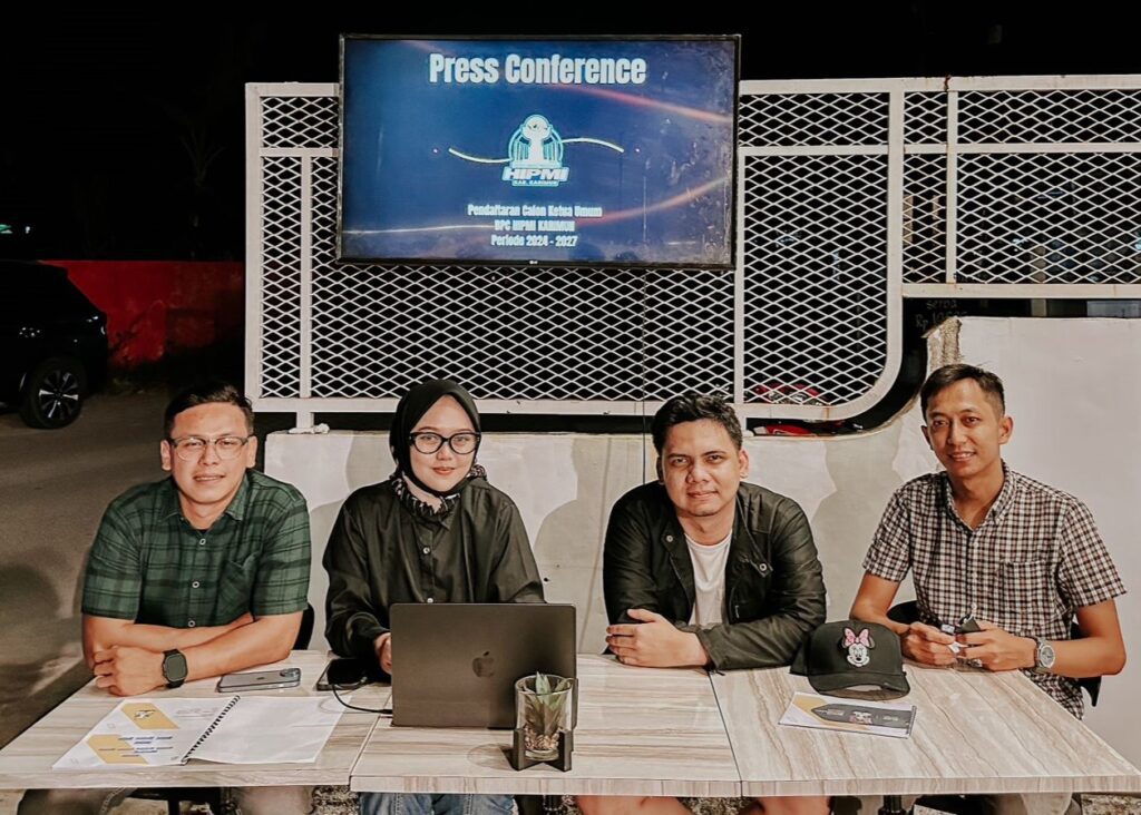 Press conferense HIPMI Kabupaten Karimun. (ft riandi)