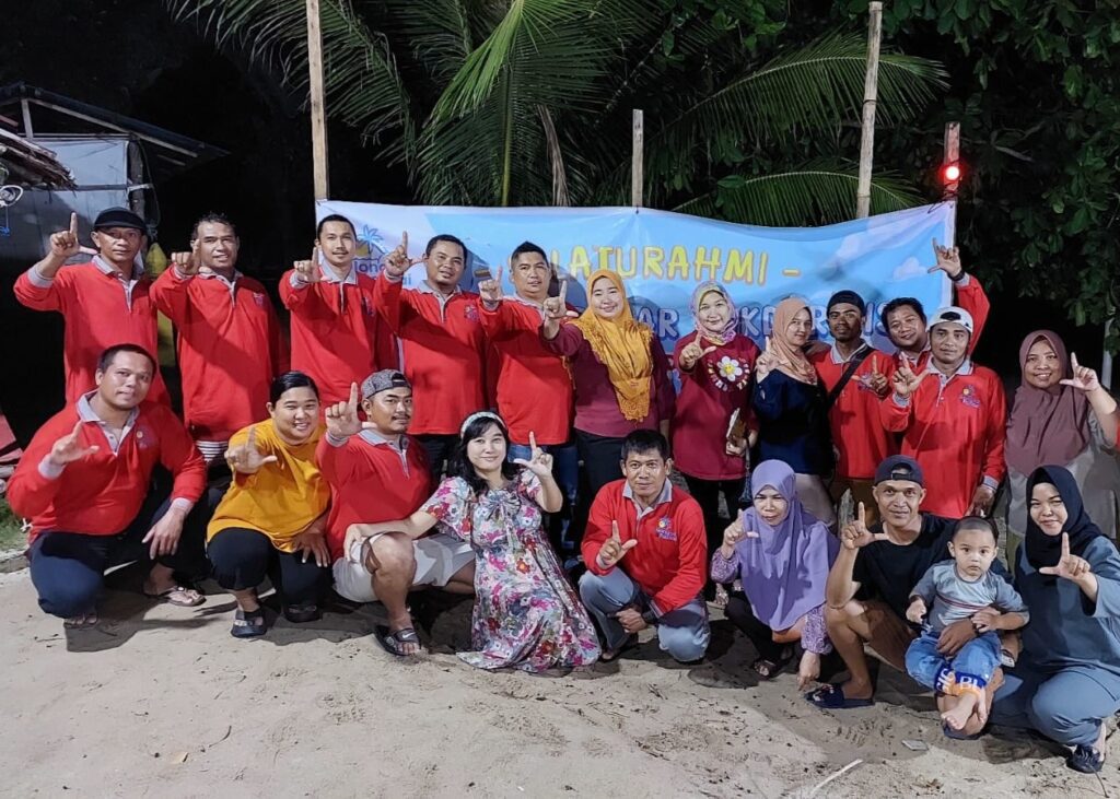Kelompok Sadar Wisata lakukan silaturahmi bersama masyarakat Kampung Tua Nongsa Batam, akhir pekan kemarin. (ft dok pokdarwispantainongsa)