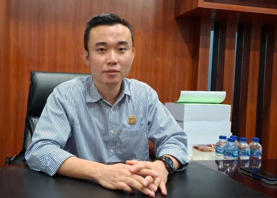 Ketua Komisi I DPRD Batam Jelvin Tan Minta Dishub Tindak Dump Truk Ugal-ugalan