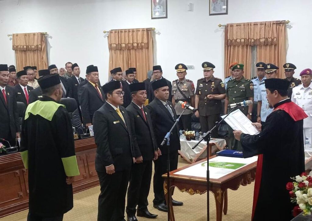 Rusdi Resmi Ketuai DPRD Natuna