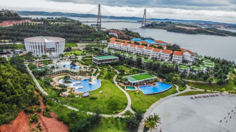 HARRIS Resort Barelang Batam dari ketinggian. (ft harrisresort)