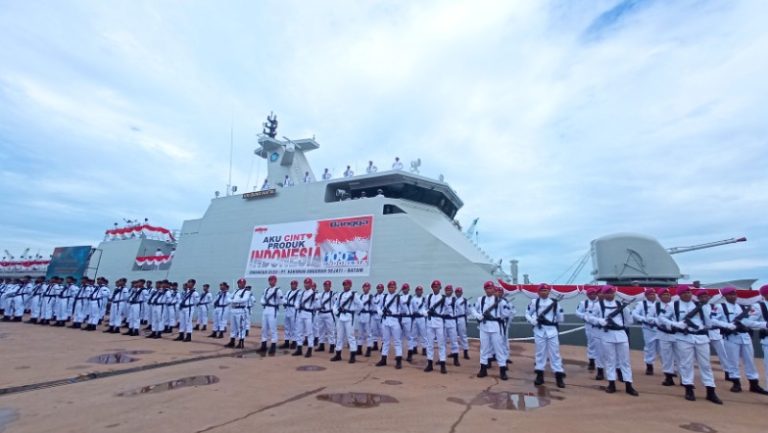 Suasana upacara pengangkatan Komandan Kapal Korvet KRI Bung Hatta di Batam, pagi tadi, (ft tnial)