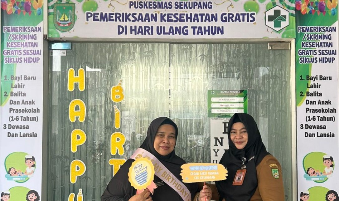 Warga saat mengikuti program Cek Kesehatan Gratis di Puskesmas Kota Batam, belum lama ini. (ft mcbatam)