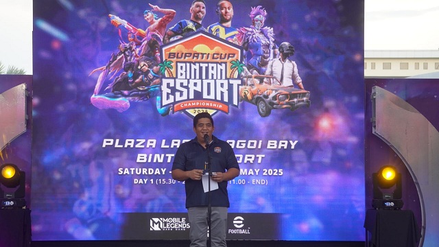 Bupati Bintan Roby Kurniawan saat membuka kegiatan Bupati Cup Bintan E-Sport Championship 2025. (ft mcbintan)