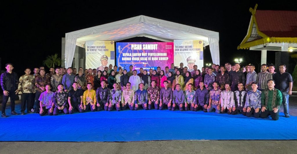 Malam pisah sambut kepala Bandara Dabo Singkep, tadi malam. (ft wandy)