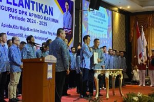Pelantikan Pengurus APINDO Karimun. malam tadi di Aston Hotel. (ft ery)