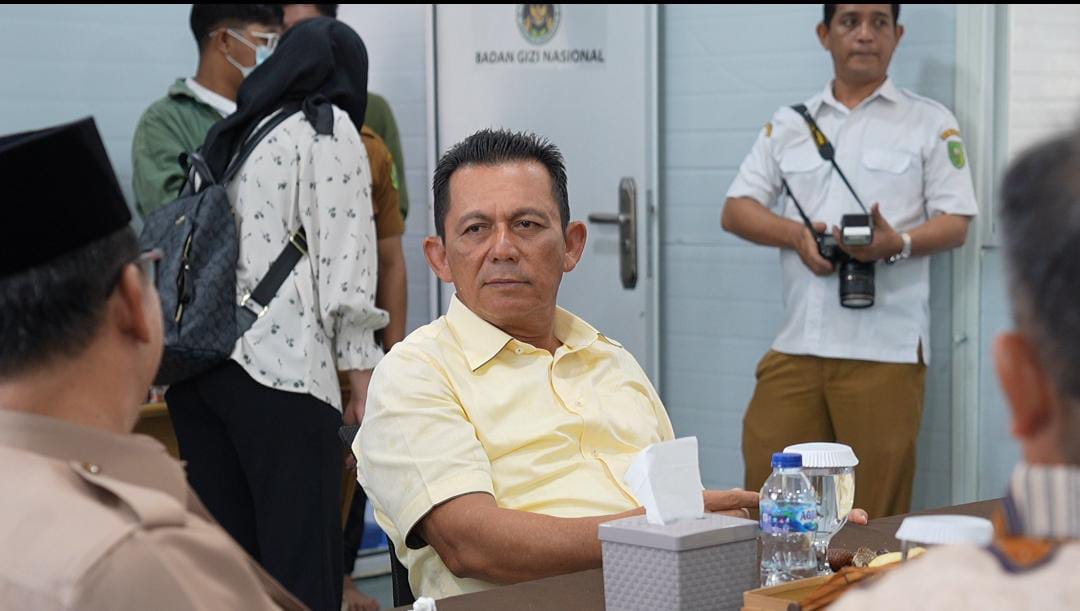 Gubernur Ansar Ahmad Serahkan Rapid Test Kit, Bantu Jaga Kualitas Makanan Anak Natuna