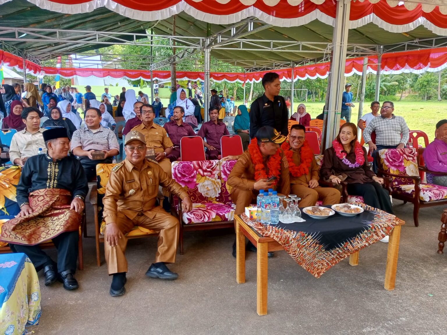 Bupati Aneng Kunjungi Desa Kiabu, Pastikan Kesehatan dan Kesejahteraan Warga Terjaga