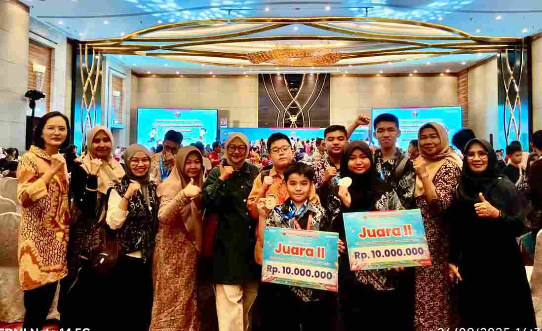 Juara O2SN Felix saat berfoto bersama, pagi tadi. (ft kominfotpi)