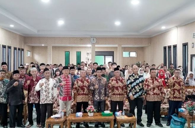 Kegiatan Harmoni Lintas Agama, Budaya dan Suku yang diselenggarakan Oleh Forum Kerukunan Umat Beragama Provinsi Kepri di Aula Kemenag Karimun, Sabtu (27/09/25). (ft proko[pim)