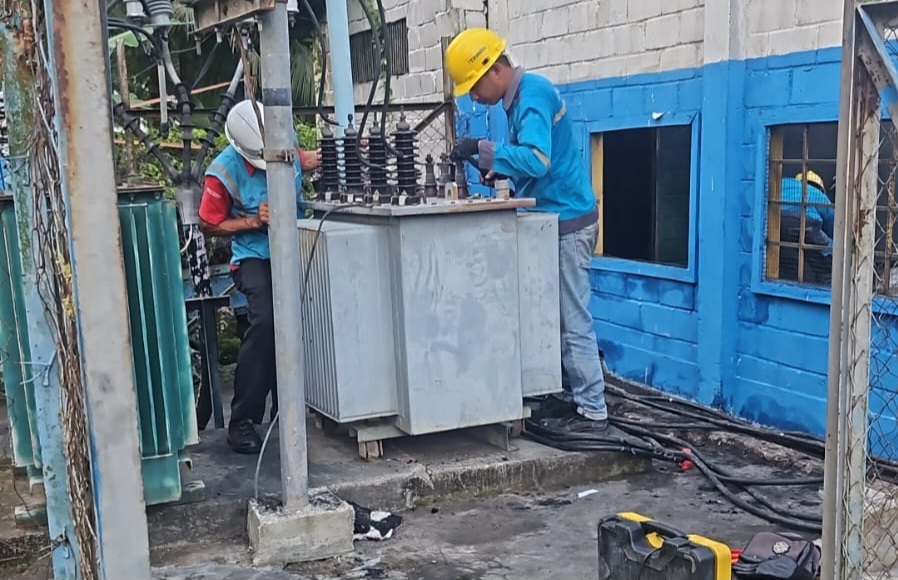 Mesin PLN Terbakar, Warga Desa Parit Masih Andalkan Genset