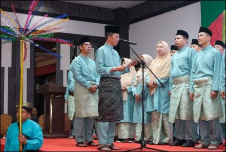 Bupati Karimun Hadiri Pengukuhan Pengurus Kerabat Barkad di Batam