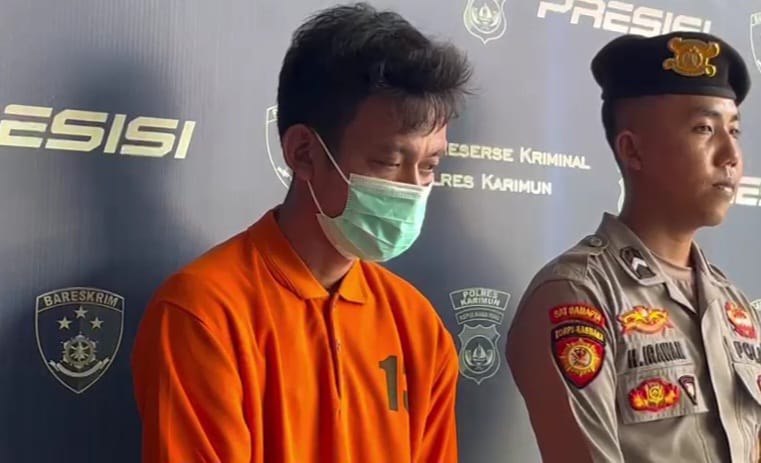 Doni (25) terdakwa kasus penganiayaan Balita berusia 2 tahun di Karimun. Foto belum lama ini. (ft ricky)