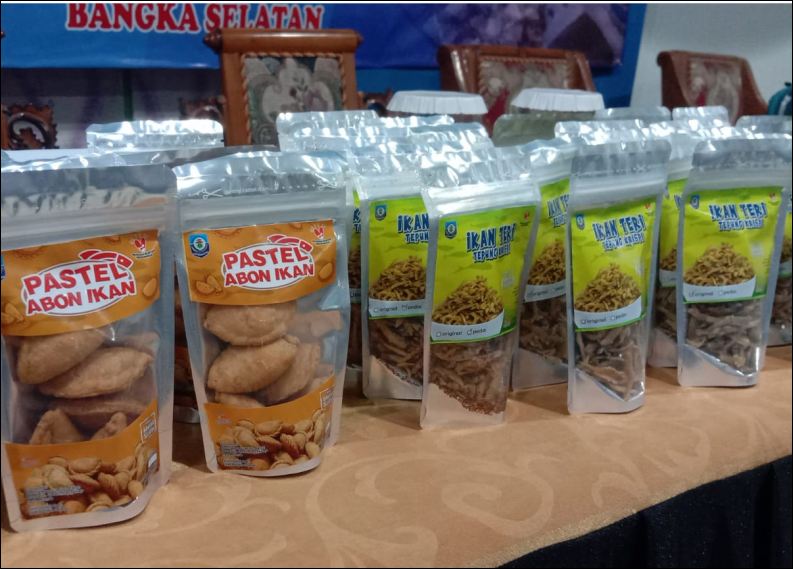 Produk hasil olahan laut IKM Kabupaten Bangka dalam sebuah pameran. (ft mediaqu)