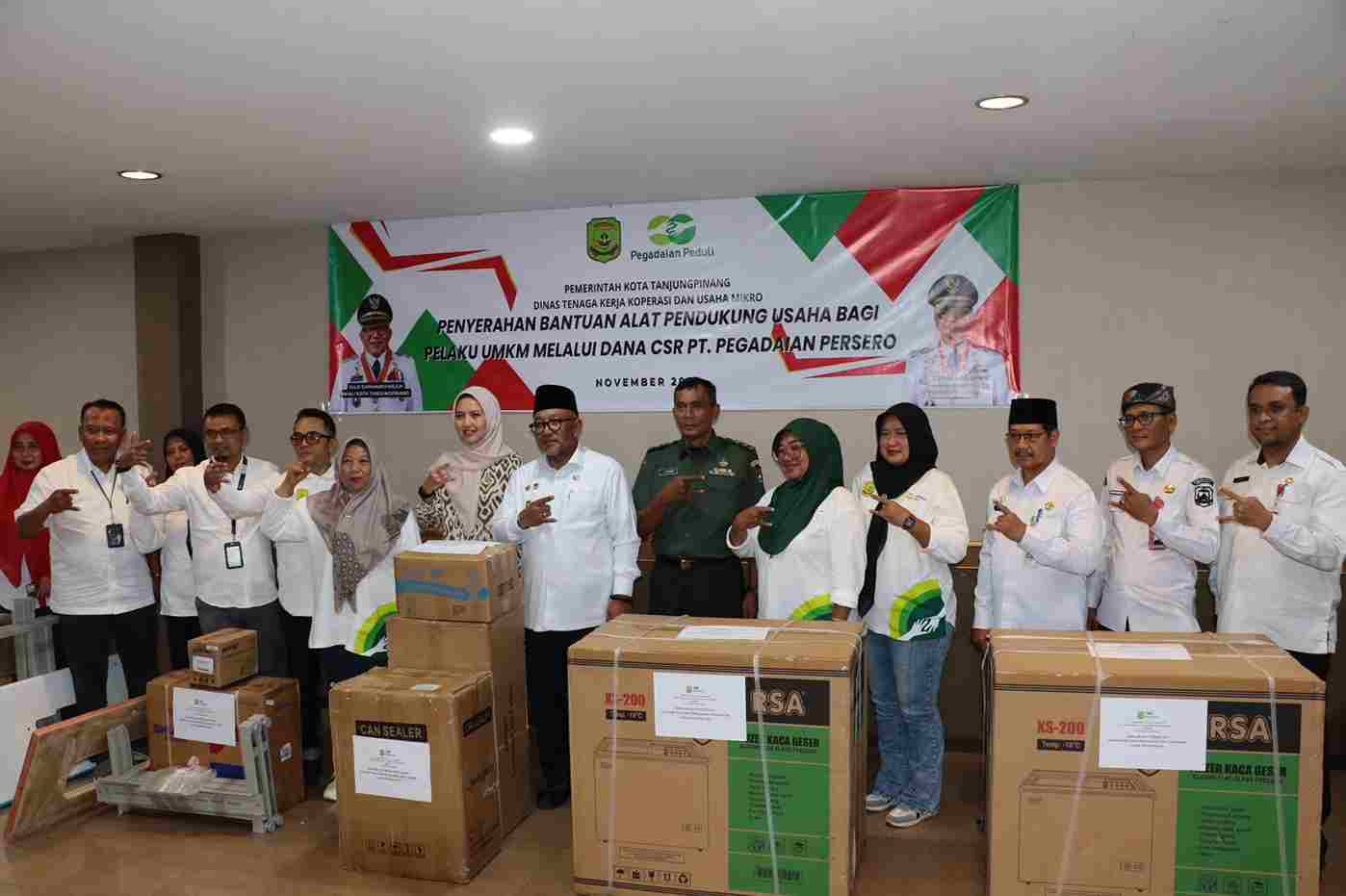 Perkuat Ekonomi Kerakyatan, PT Pegadaian Salurkan CSR berupa Alat bagi UMKM Tanjungpinang