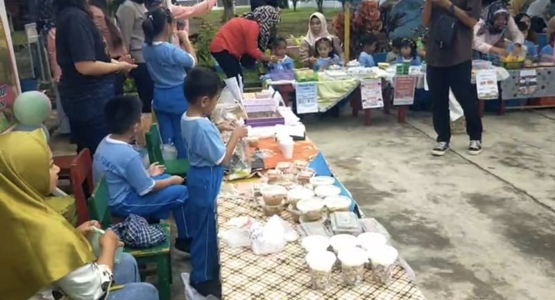 Ajar Anak Berhitung dan Berinteraksi Sejak Dini, TK Hangtuah Gelar Market Day