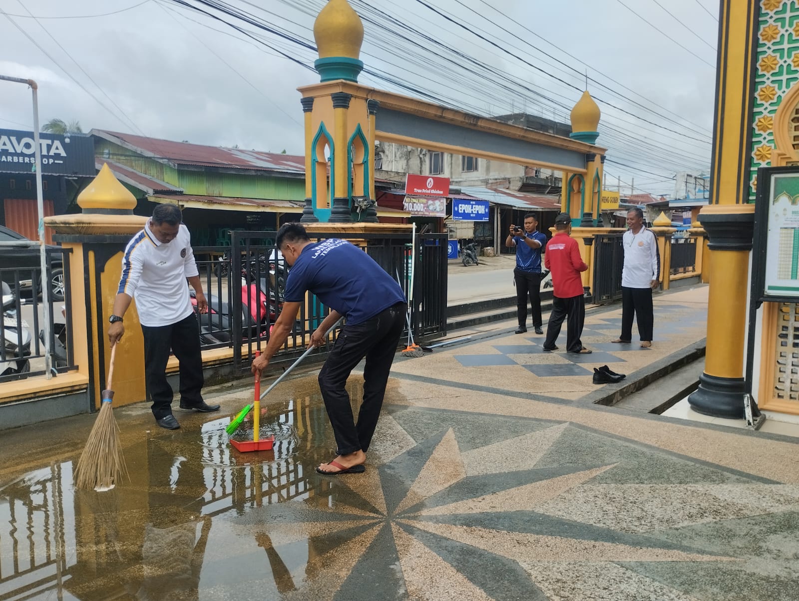 Sambut Ramadan, Lapas Tembilahan Gelar Aksi Gotong Royong Bersihkan Masjid Miftahul Jannah