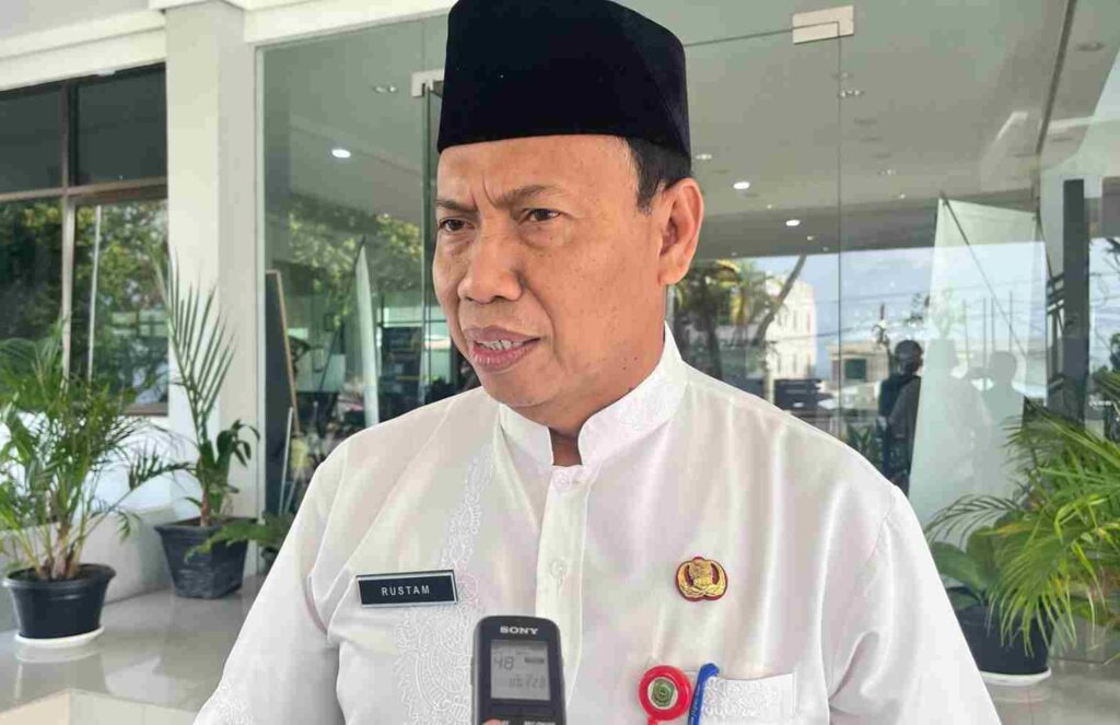 Rustam, Kepala Dinas Keseahtan Pengendalian Penduduk dan KB Tanjungpinang. (ft dinkestjpinang)