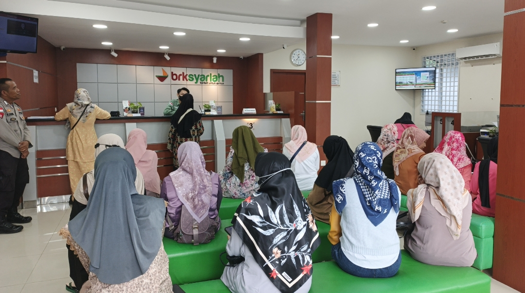 Sambut Idul Fitri, BRK Syariah Dabo Singkep Mulai Buka Penukaran Uang