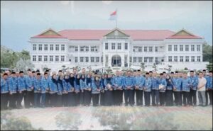 Wabup Karimun berfoto bersama jajarannya, pagi tadi (ft msaimi)