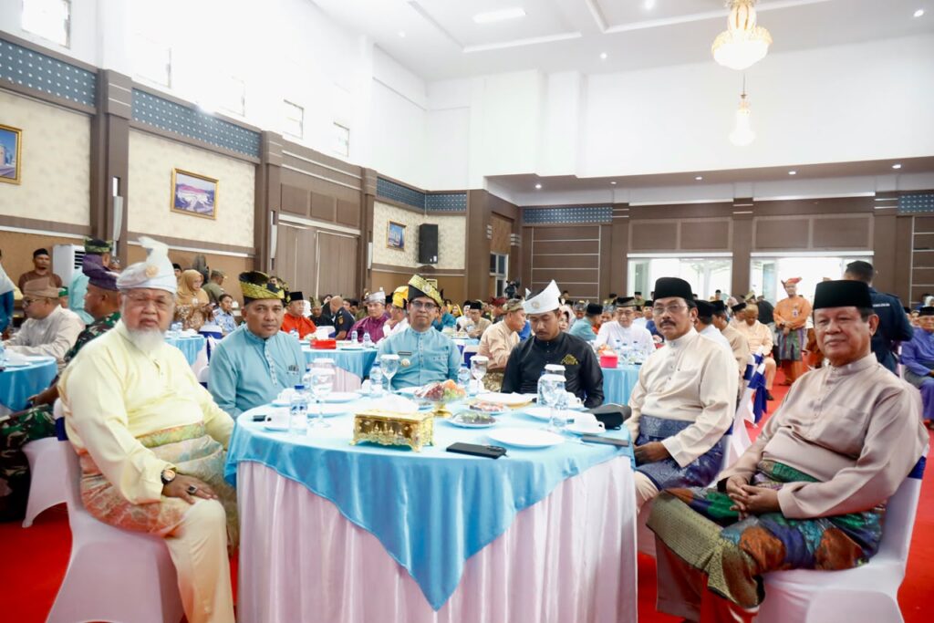 Suasana syukuran Hari Jadi Kabupaten Karimun di Pemkab Karimun, pagi tadi. (ft rizki firman)