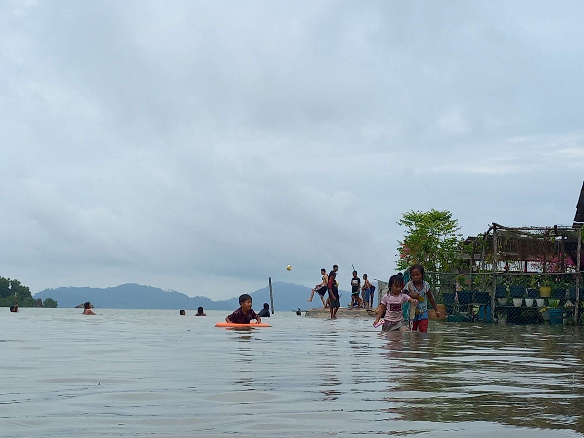 Banjir Rob Datang Lagi, BMKG: Warga Pesisir Tingkatkan Waspada!