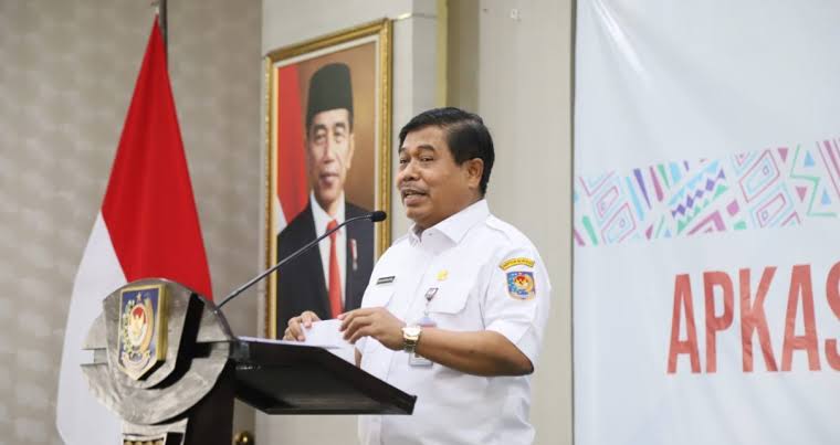 Suhajar Diantoro yang juga pernah menjabat Asisten Pemerintah Kabupaten Karimun itu menambahkan, hal itu lah yang menjadi alasan Mendagri Tito Karnavian selalu mendorong pemda agar turut berupaya mengendalikan inflasi, sebab keberhasilan pengendalian inflasi merupakan akumulasi kinerja antara pemerintah pusat dan pemda. Hal itu termasuk tingkat inflasi secara nasional yang merupakan rata-rata akumulasi dari inflasi seluruh daerah. Suhajar menyatakan, sejumlah langkah yang perlu diperhatikan pemda untuk mendukung pertumbuhan ekonomi, antara lain menjaga iklim usaha yang kondusif, salah satunya dengan mempertimbangkan ketentuan pajak yang bakal dikenakan kepada pelaku usaha.