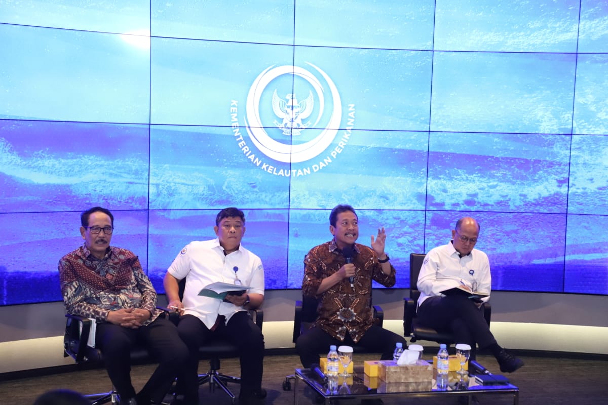 Keran Ekspor Pasir Laut Kembali Dibuka, Menteri KP: Utamakan Kedaulatan Negara dan Ekologi