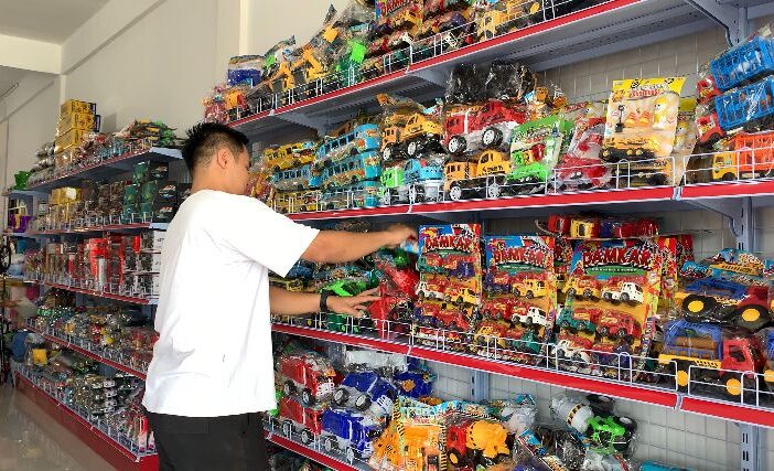 King Toys Hadir di Dabo Singkep! Sediakan Beragam Mainan Anak-anak