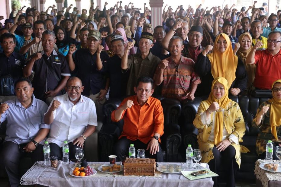 Pastikan Program Kerja Berjalan Baik, Gubernur Ansar Kumpulkan Seluruh Perangkat Desa di Kabupaten Bintan