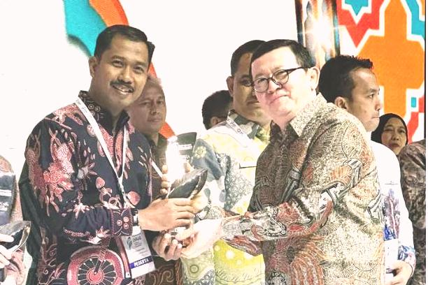Pemprov Kepri Raih Penghargaan Indonesia Halal Industry Award 2023