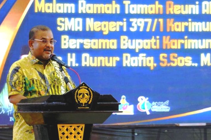 Bupati Aunur Rafiq Meriahkan Reuni Akbar SMAN 397/1 Karimun